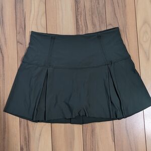 EUC! Lululemon Lost In Pace Skirt In Olive Green Size 6 Regular